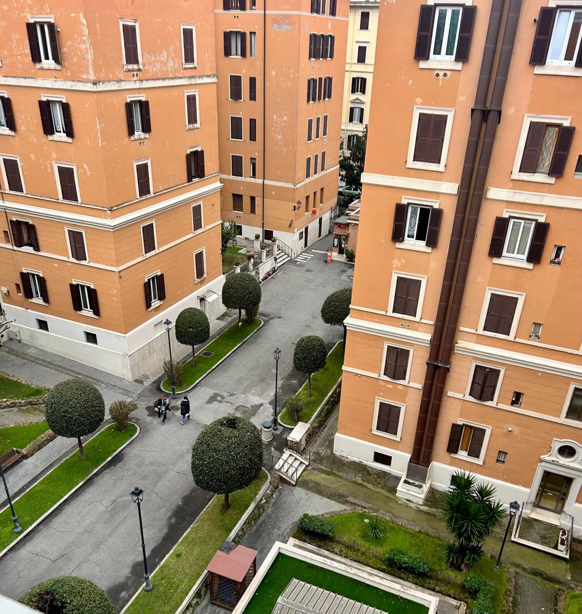 Fast Re Apartment
